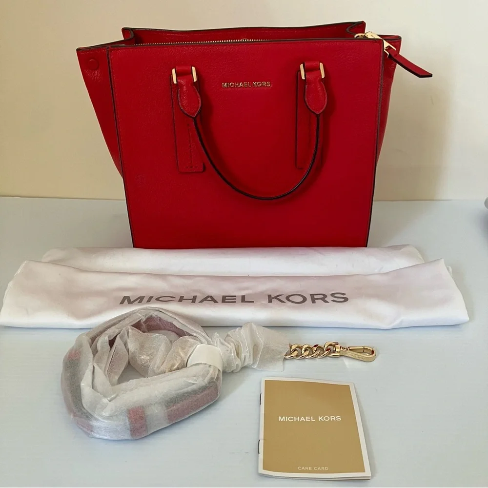 Michael Michael Kors Alessa Medium Pebbled Leather Satchel in Red